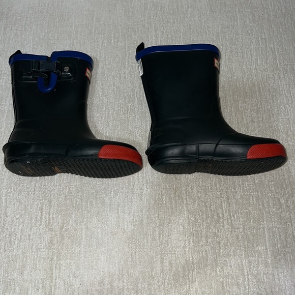 Hunter Rain Boots (Toddler) Navy - Picture 3 of 9